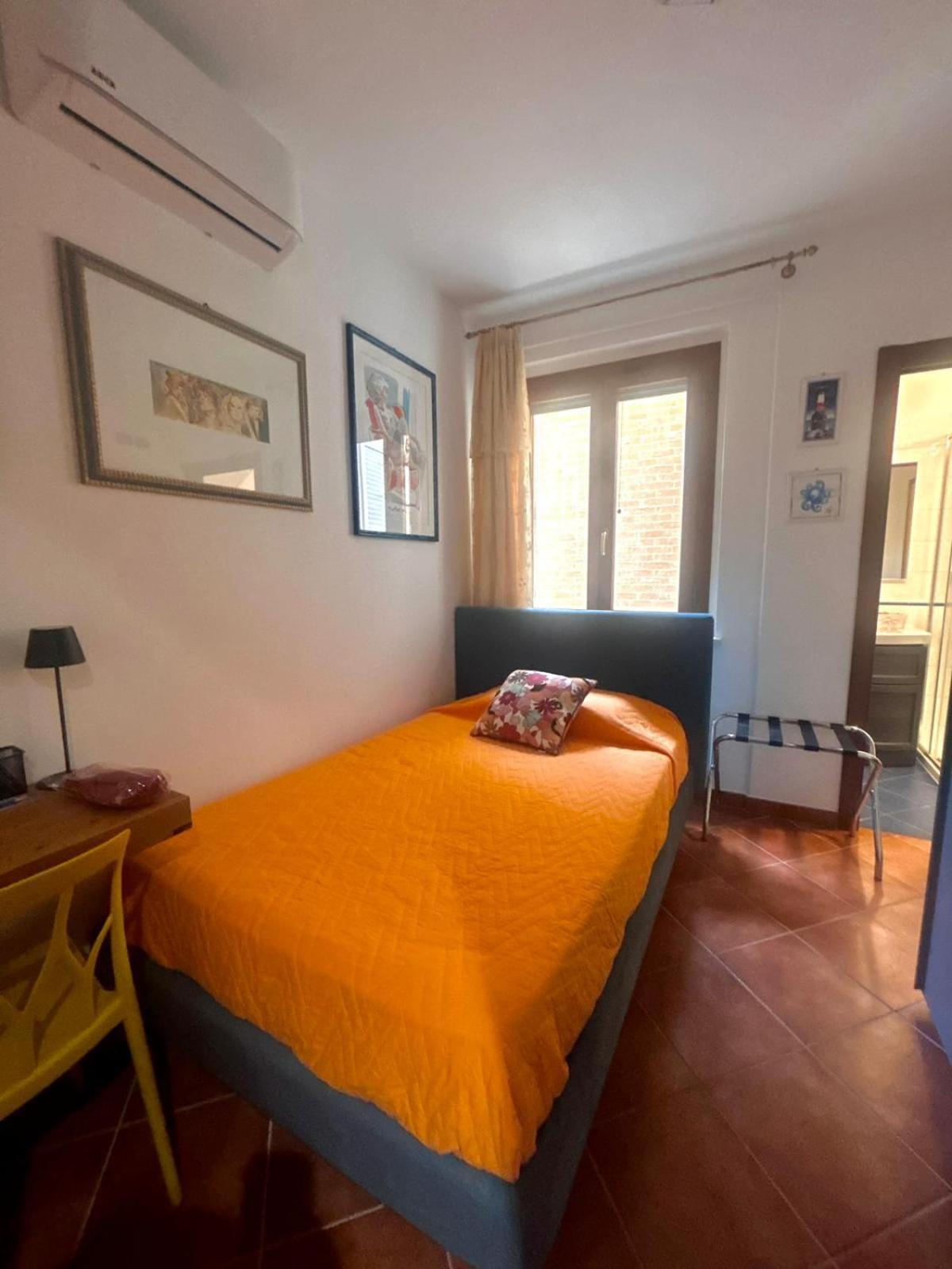 Casa Paola Nel Chianti Bed and Breakfast Castelnuovo Berardenga Rum bild